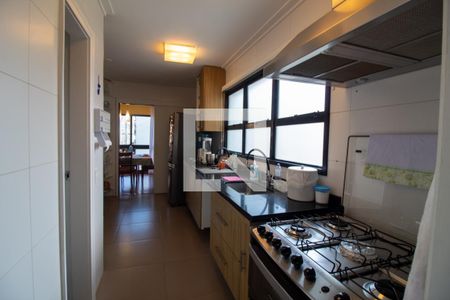 Apartamento à venda com 205m², 4 quartos e 3 vagasCozinha