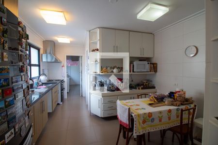 Apartamento à venda com 205m², 4 quartos e 3 vagasCopa