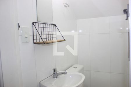 Lavabo de casa para alugar com 4 quartos, 125m² em Parque Continental Ii, Guarulhos