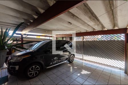 Casa à venda com 140m², 3 quartos e 2 vagas Casa à venda com 140m², 3 quartos e 2 vagasÁrea de Serviço