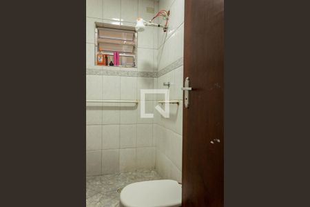 Casa à venda com 365m², 4 quartos e 1 vaga Casa à venda com 365m², 4 quartos e 1 vagaBanheiro 3