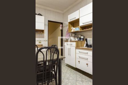 Casa à venda com 365m², 4 quartos e 1 vaga Casa à venda com 365m², 4 quartos e 1 vagaCozinha