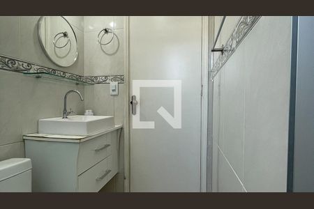 Apartamento à venda com 56m², 3 quartos e 1 vaga Apartamento à venda com 56m², 3 quartos e 1 vagaBanheiro