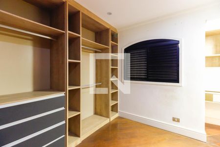 Apartamento à venda com 210m², 4 quartos e 3 vagasCloset da suíte 1
