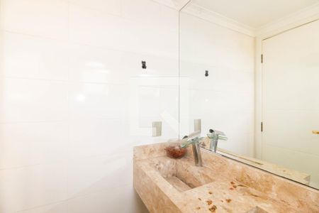 Apartamento à venda com 210m², 4 quartos e 3 vagasBanheiro da Área de serviço