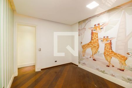 Apartamento à venda com 210m², 4 quartos e 3 vagasSuíte 2