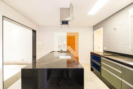 Apartamento à venda com 210m², 4 quartos e 3 vagasCozinha