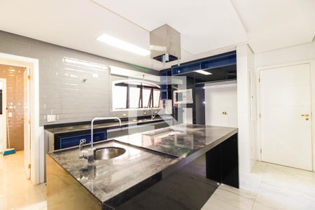 Apartamento à venda com 210m², 4 quartos e 3 vagasCozinha