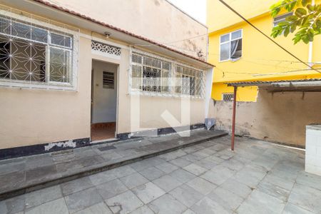 Casa à venda com 300m², 2 quartos e 3 vagasQuintal