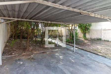 Casa à venda com 300m², 2 quartos e 3 vagasQuintal