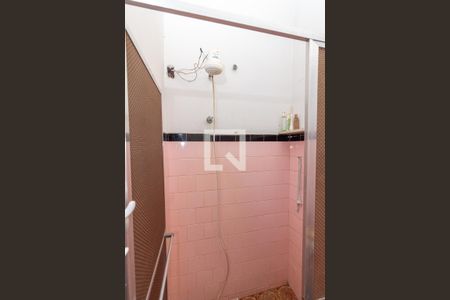 Casa à venda com 300m², 2 quartos e 3 vagasBanheiro