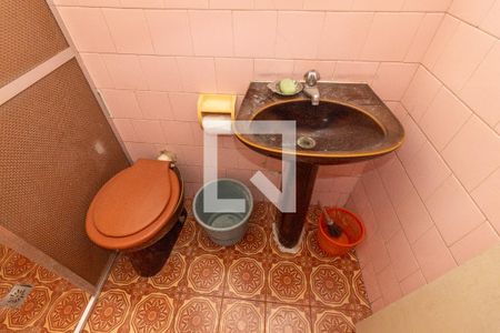 Casa à venda com 300m², 2 quartos e 3 vagasBanheiro