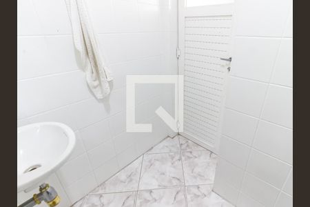 Apartamento à venda com 247m², 3 quartos e 2 vagas Apartamento à venda com 247m², 3 quartos e 2 vagasBanheiro de serviço