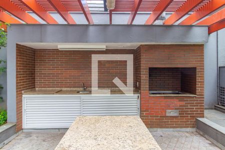 Apartamento à venda com 247m², 3 quartos e 2 vagas Apartamento à venda com 247m², 3 quartos e 2 vagasÁrea comum - Churrasqueira