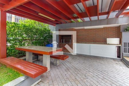 Apartamento à venda com 247m², 3 quartos e 2 vagas Apartamento à venda com 247m², 3 quartos e 2 vagasÁrea comum - Churrasqueira