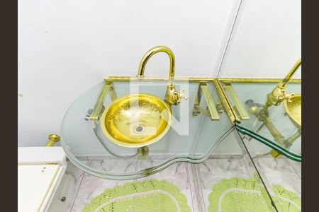 Apartamento à venda com 247m², 3 quartos e 2 vagas Apartamento à venda com 247m², 3 quartos e 2 vagasLavabo