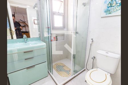 Apartamento à venda com 247m², 3 quartos e 2 vagas Apartamento à venda com 247m², 3 quartos e 2 vagasBanheiro