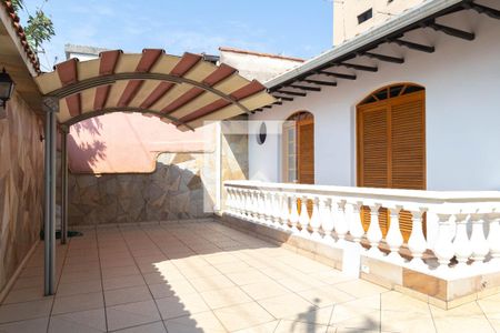 Casa à venda com 180m², 4 quartos e 3 vagasÁrea externa 