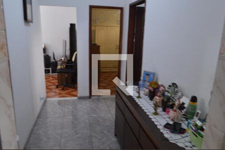 Casa à venda com 314m², 3 quartos e 2 vagasCorredor