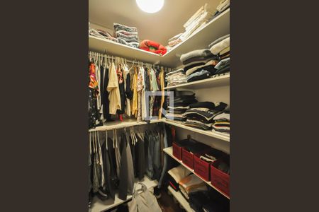 Apartamento à venda com 100m², 2 quartos e 2 vagasArmário