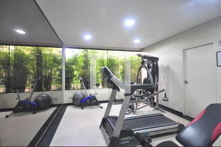 Apartamento à venda com 100m², 2 quartos e 2 vagasAcademia