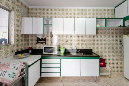 Casa à venda com 150m², 3 quartos e 2 vagas Casa à venda com 150m², 3 quartos e 2 vagasCozinha