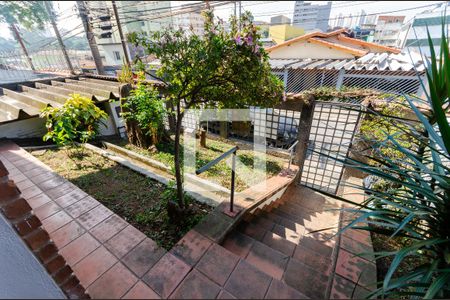 Casa à venda com 150m², 3 quartos e 2 vagas Casa à venda com 150m², 3 quartos e 2 vagasJardim