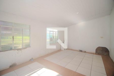 Casa à venda com 300m², 2 quartos e 2 vagas Casa à venda com 300m², 2 quartos e 2 vagasÁrea de Serviço