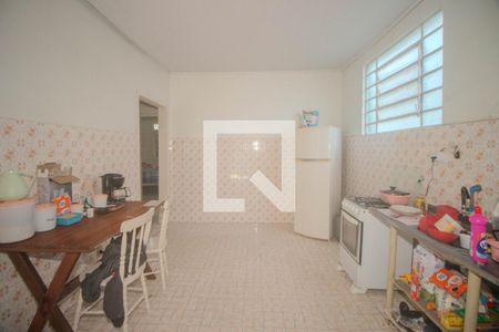 Casa à venda com 300m², 2 quartos e 2 vagas Casa à venda com 300m², 2 quartos e 2 vagasCozinha