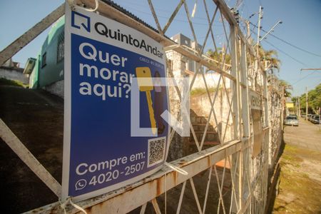 Casa à venda com 300m², 2 quartos e 2 vagas Casa à venda com 300m², 2 quartos e 2 vagasPlaquinha