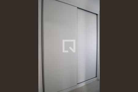 Casa de condomínio à venda com 420m², 3 quartos e 4 vagas Casa de condomínio à venda com 420m², 3 quartos e 4 vagasQuarto 1