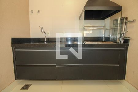 Casa de condomínio à venda com 420m², 3 quartos e 4 vagas Casa de condomínio à venda com 420m², 3 quartos e 4 vagasÁrea comum - Churrasqueira