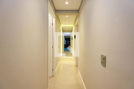 Corredor de apartamento para alugar com 3 quartos, 90m² em Jardim Caboré, São Paulo