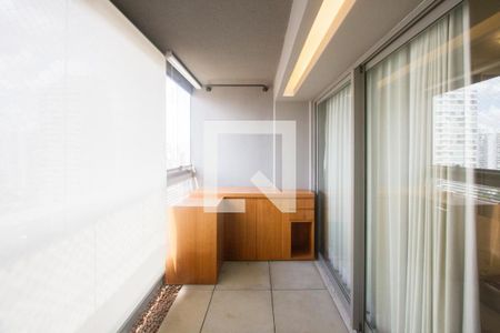 Varanda de kitnet/studio à venda com 1 quarto, 43m² em Brooklin, São Paulo