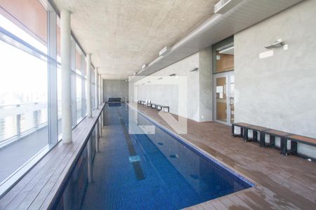 Studio à venda com 43m², 1 quarto e 1 vagaPiscina