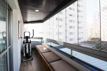 Varanda de apartamento para alugar com 4 quartos, 165m² em Vila Olímpia, São Paulo