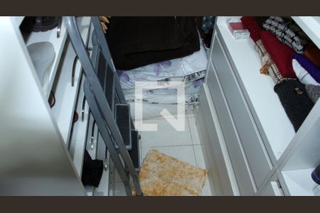 Casa à venda com 200m², 3 quartos e 2 vagasCloset Quarto 3