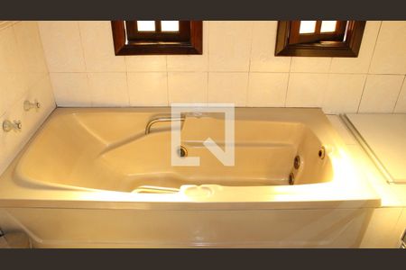 Casa à venda com 200m², 3 quartos e 2 vagasBanheiro