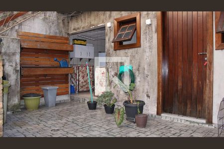 Casa à venda com 200m², 3 quartos e 2 vagasÁrea de Serviço