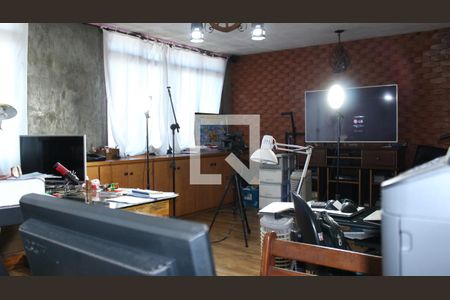 Casa à venda com 200m², 3 quartos e 2 vagasEscritório