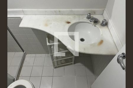 Apartamento para alugar com 58m², 2 quartos e 2 vagasBanheiro quarto 1