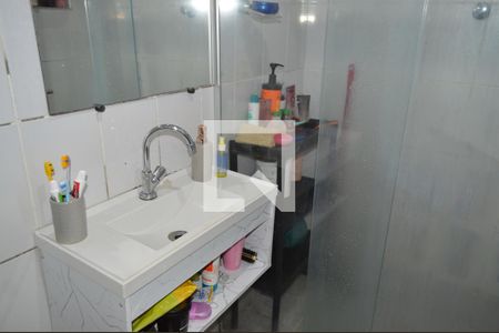 Casa à venda com 150m², 4 quartos e 1 vagaBanheiro