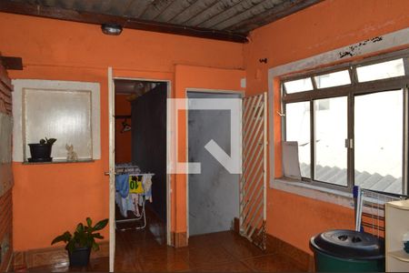 Casa à venda com 150m², 4 quartos e 1 vagaÁrea de Serviço