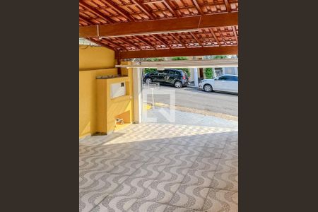 Casa à venda com 180m², 3 quartos e 2 vagasFachada