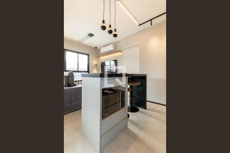Cozinha de apartamento à venda com 1 quarto, 35m² em Indianópolis, São Paulo