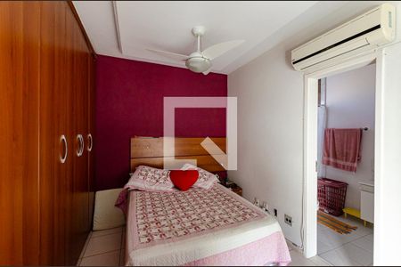 Casa de condomínio à venda com 145m², 3 quartos e 2 vagasSuíte 3