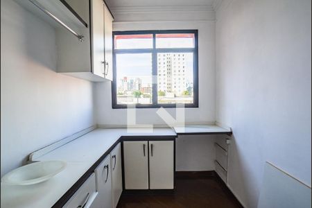 Apartamento para alugar com 162m², 3 quartos e 2 vagasQuarto de Serviço