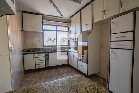 Apartamento para alugar com 162m², 3 quartos e 2 vagasCozinha