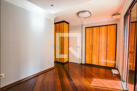 Apartamento para alugar com 162m², 3 quartos e 2 vagasQuarto Suíte
