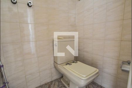 Apartamento para alugar com 162m², 3 quartos e 2 vagasBanheiro de serviço